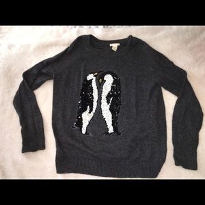 Cute Christmas sweater with two penguins 🐧